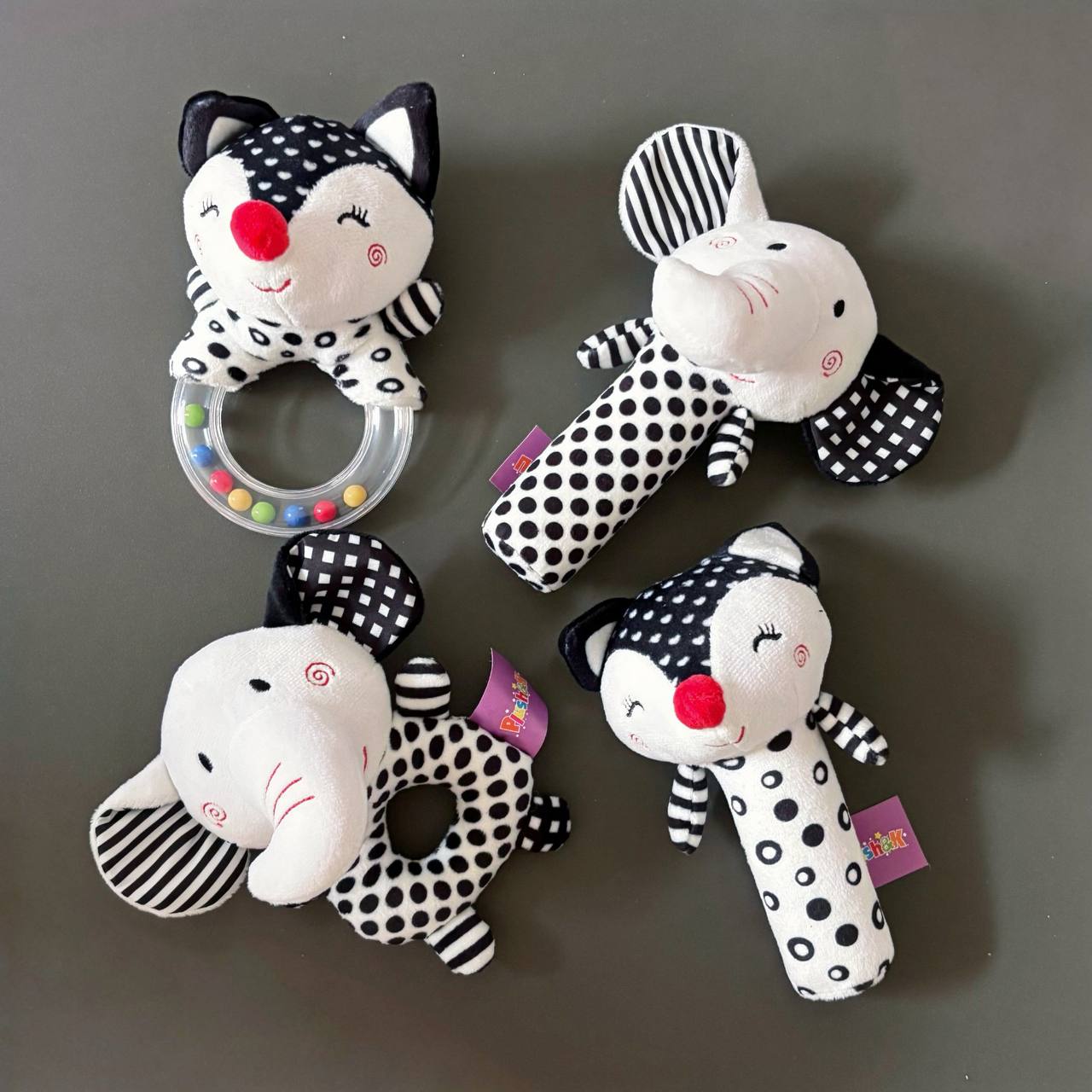 Zabawka lisek z gryzakiem i grzechotką – Montessori dla niemowląt